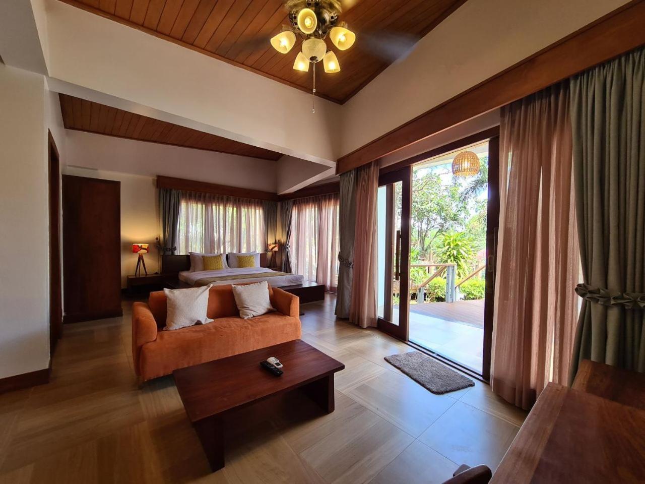 Mayura Hill Resort Senmonorom Exterior foto